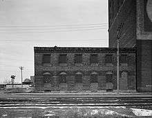 old photo from 1985, Ceresota building visible at right