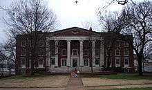 Winter photograph of the front façade of Memorial Hall at the George Peabody College for Teachers.